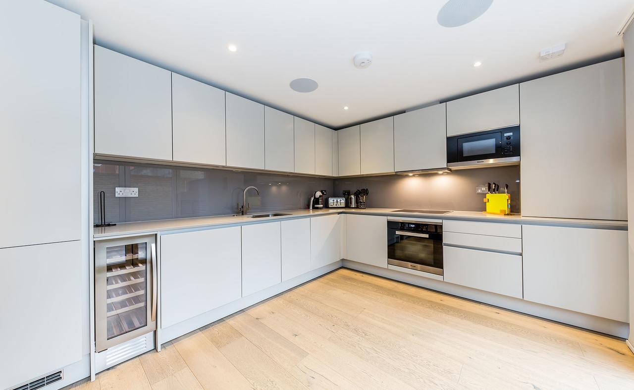 Apartment Lux St James Park Central Free Wifi By City Aparts *